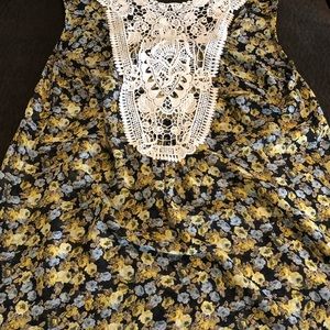 Floral tank top with lace backing
